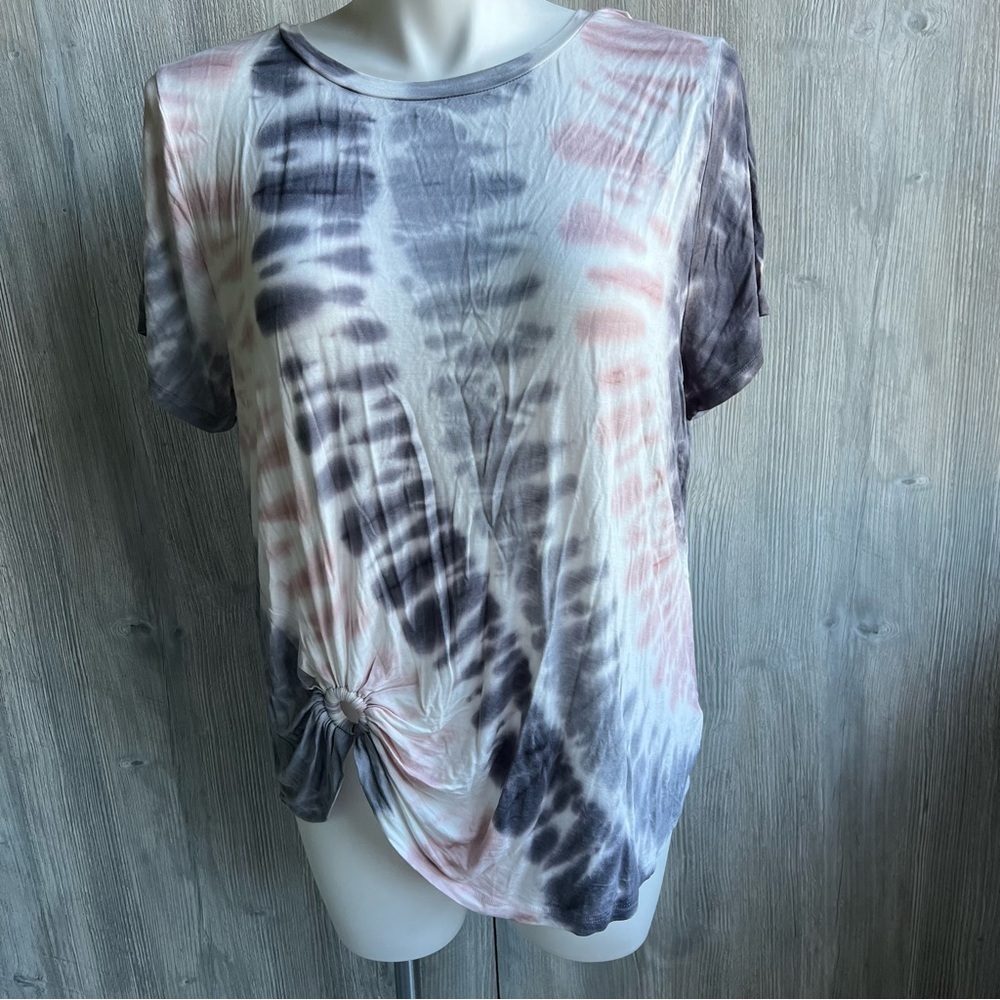 Wallflower Tie-Dye Short Sleeve Knot Front Top - Pink & Gray size 2x never worn